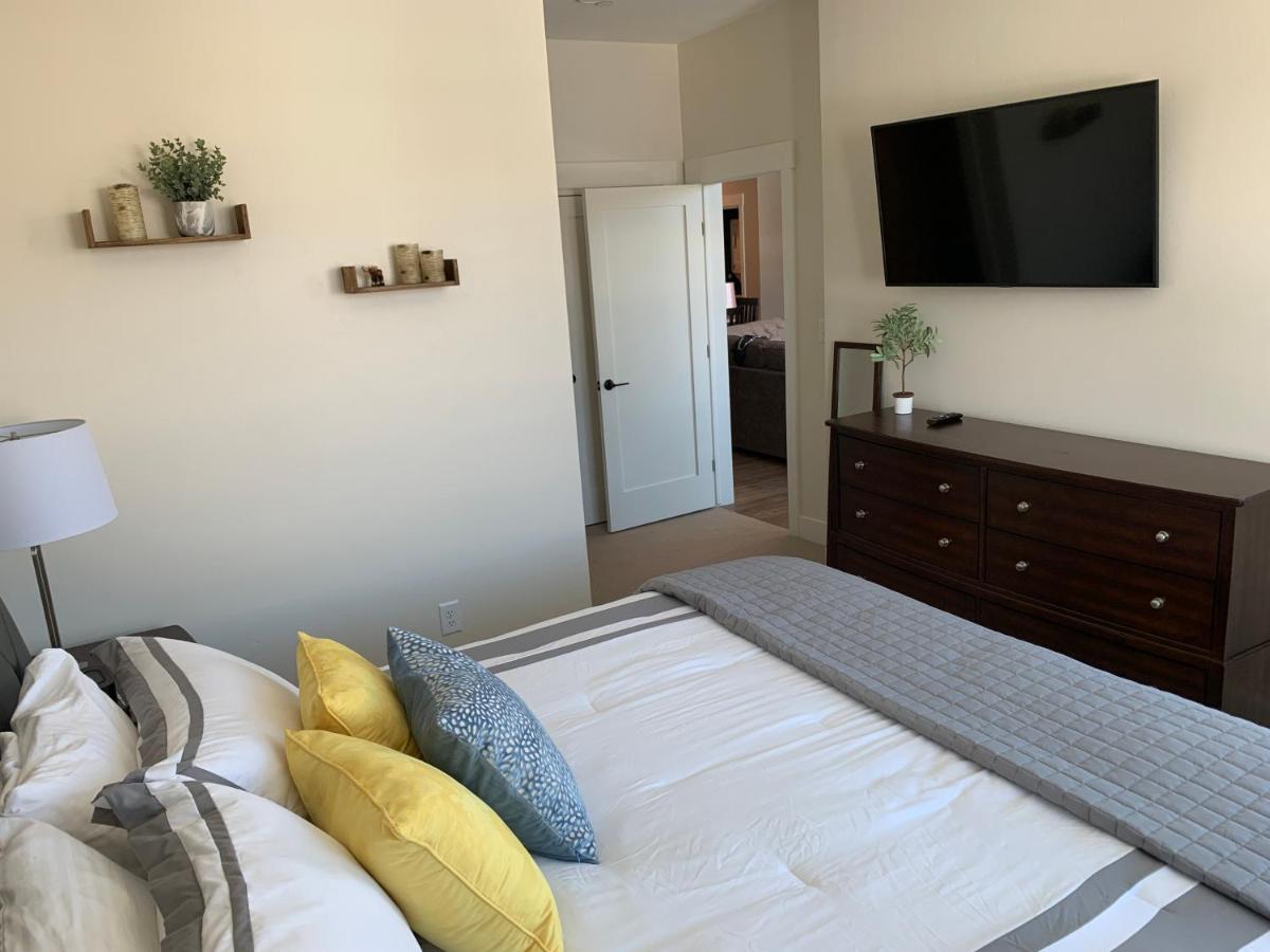 Luxury Mountain View With Hot Tub And Activity Perks