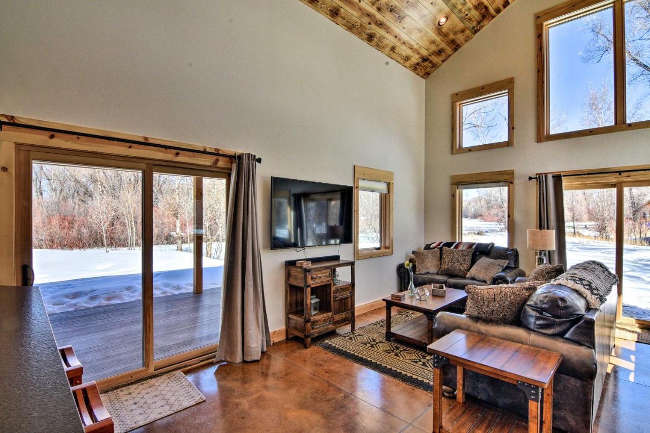 Riverfront With Bbq 2 Mi To Downtown Gunnison! Holiday home *