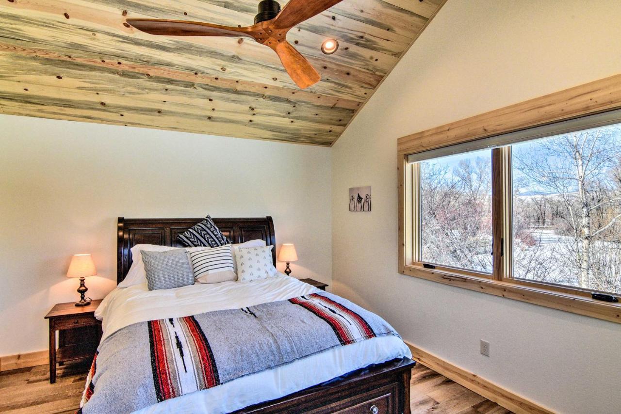 Riverfront With Bbq 2 Mi To Downtown Gunnison! Holiday home Gunnison