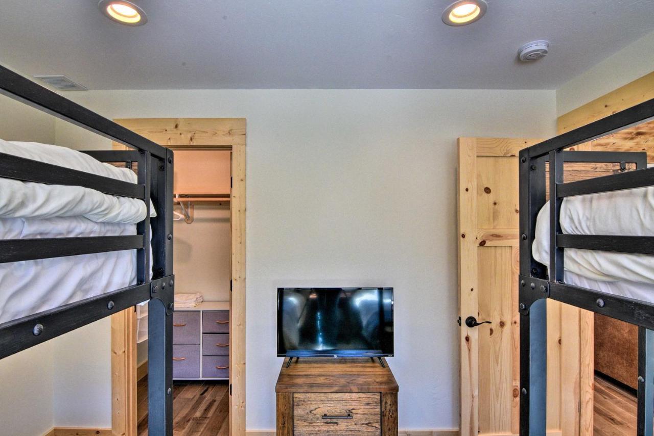 Riverfront With Bbq 2 Mi To Downtown Gunnison! Holiday home Gunnison