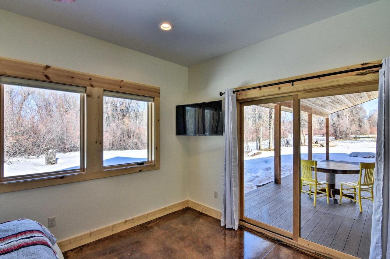 Riverfront With Bbq 2 Mi To Downtown Gunnison! *