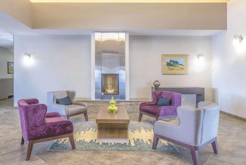 La Quinta & By Wyndham Estes Park Hotel