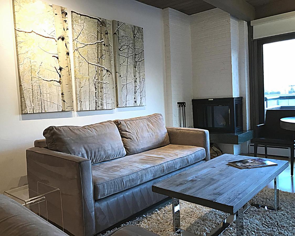 Hotel Square Condominium
