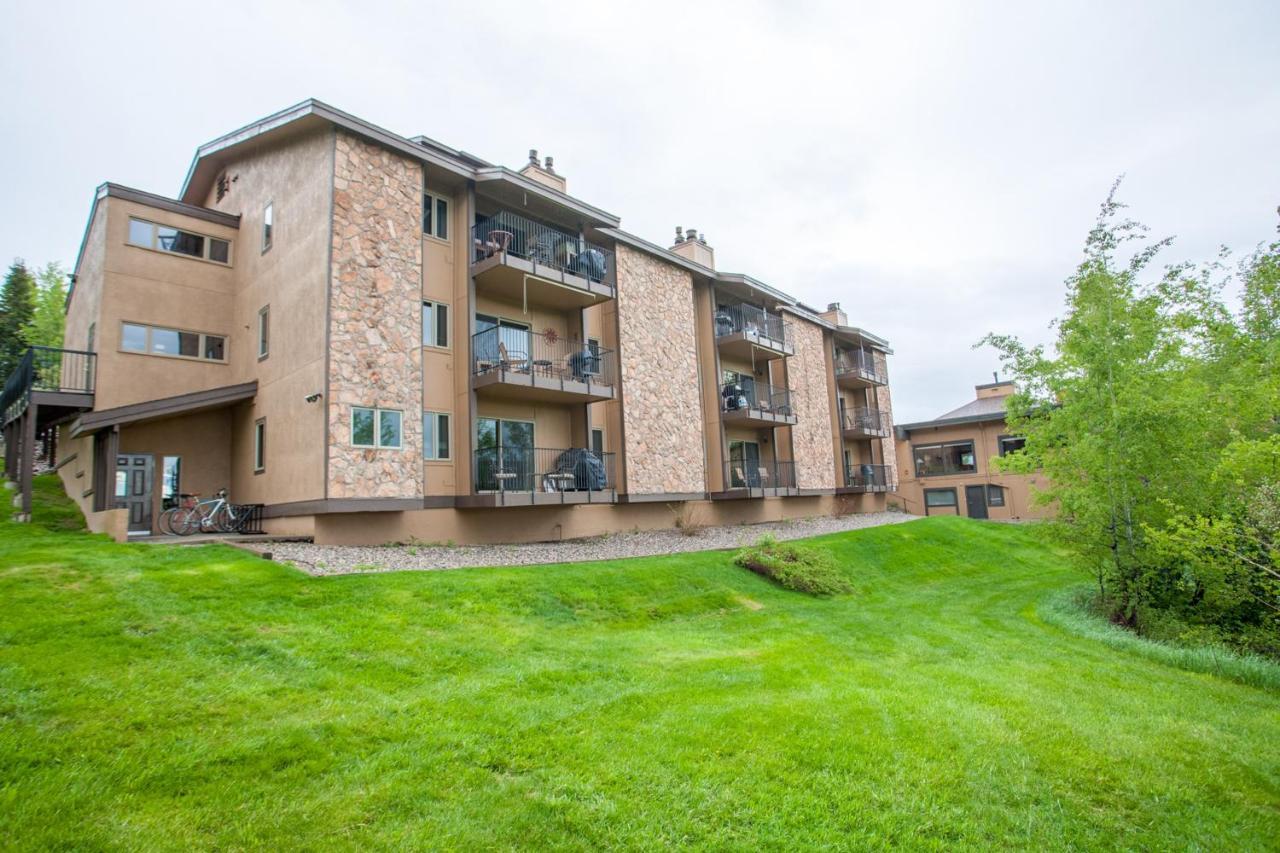 Ski Inn Condominiums