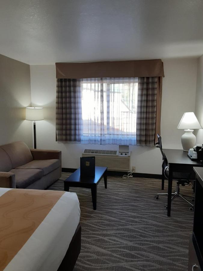 Quality & Hotel