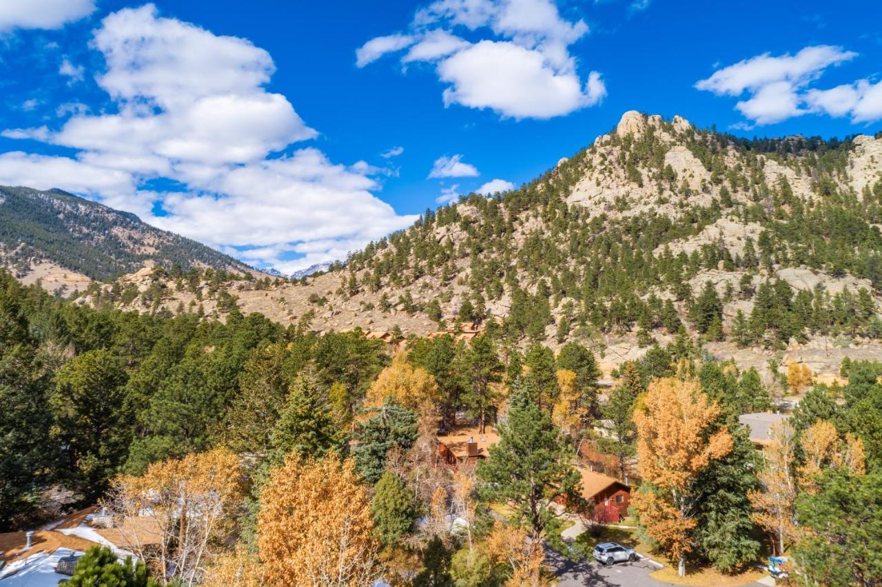 Streamside On Fall River Estes Park