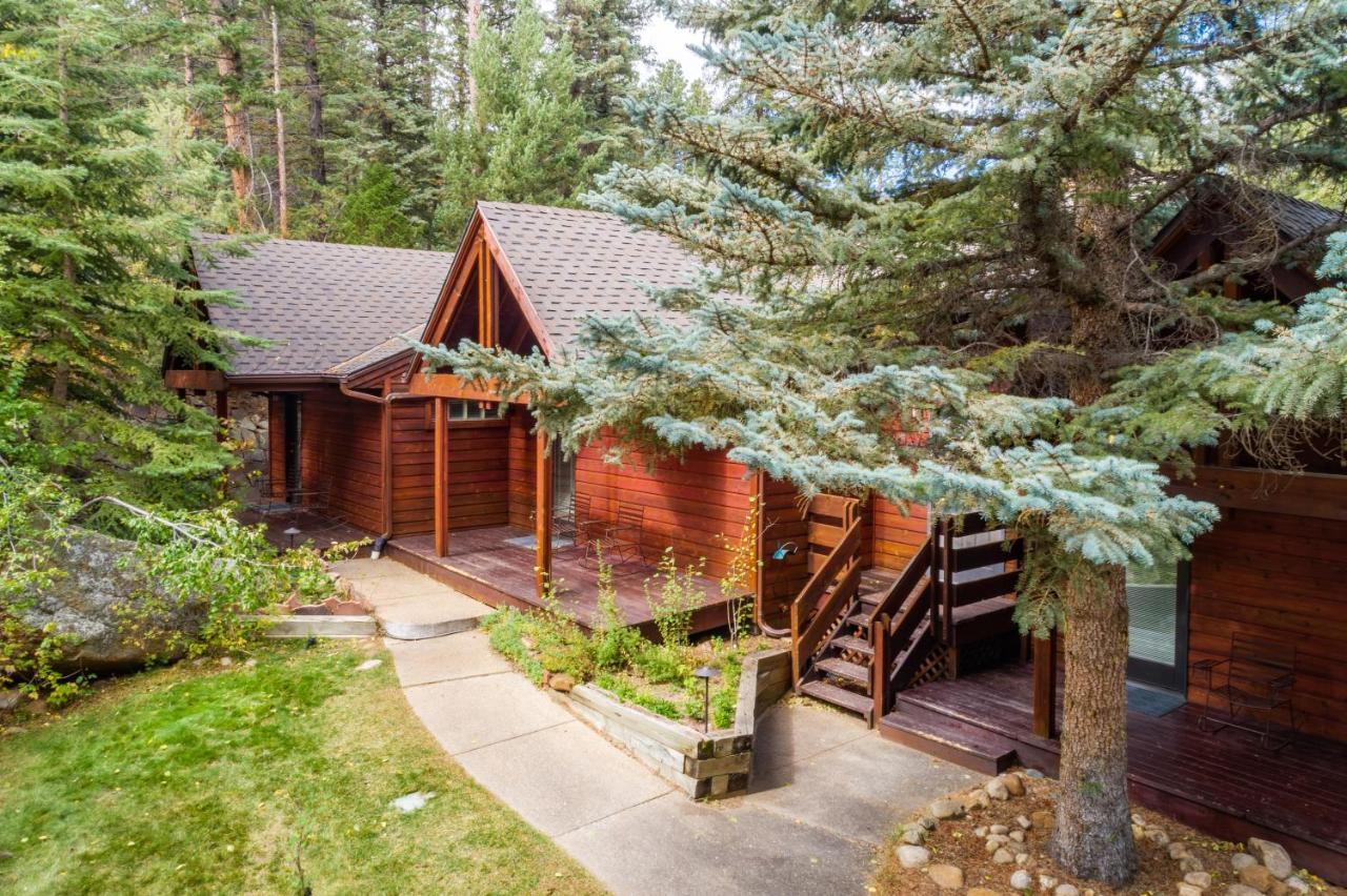 Boulder Brook On Fall River Hotel 3*