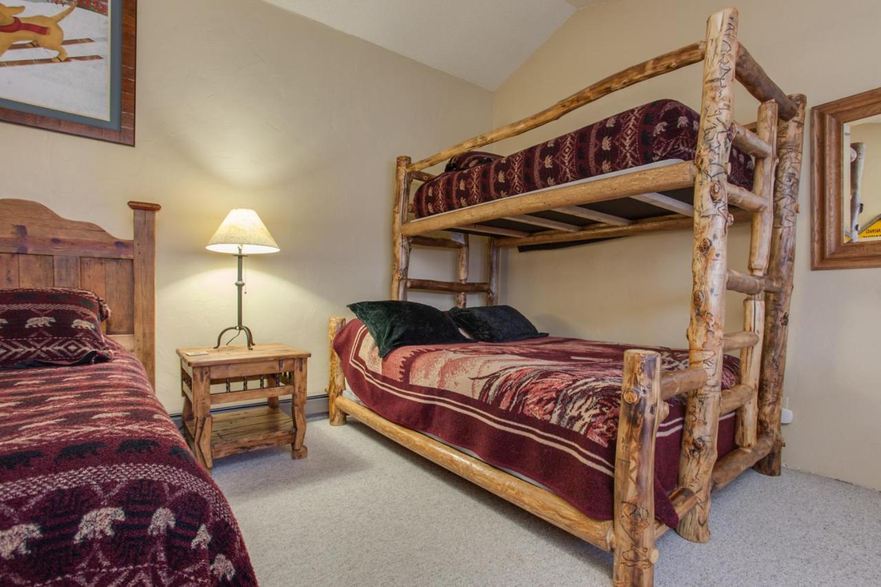 Ski Inn Condominiums