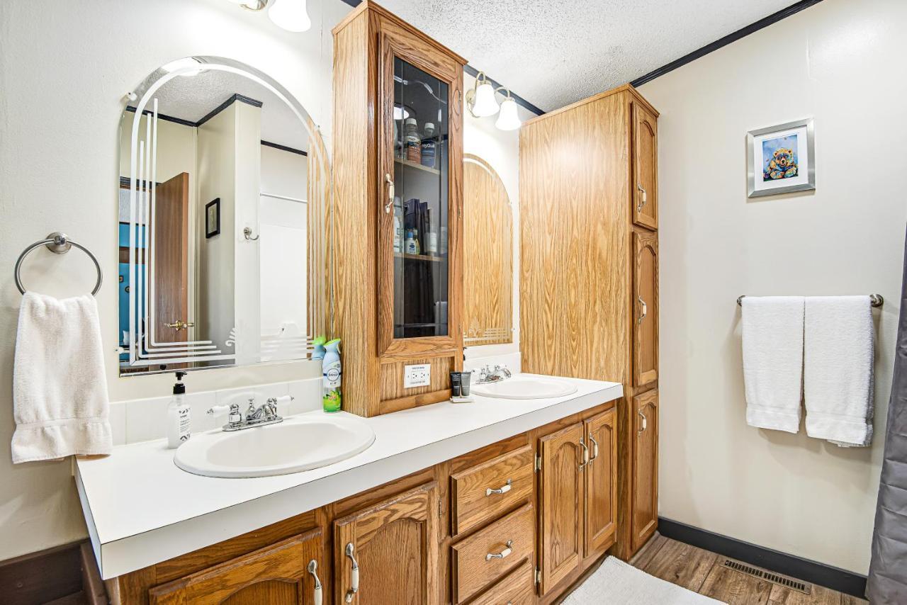 Rocky Mountain Rustic Holiday home Colorado Springs