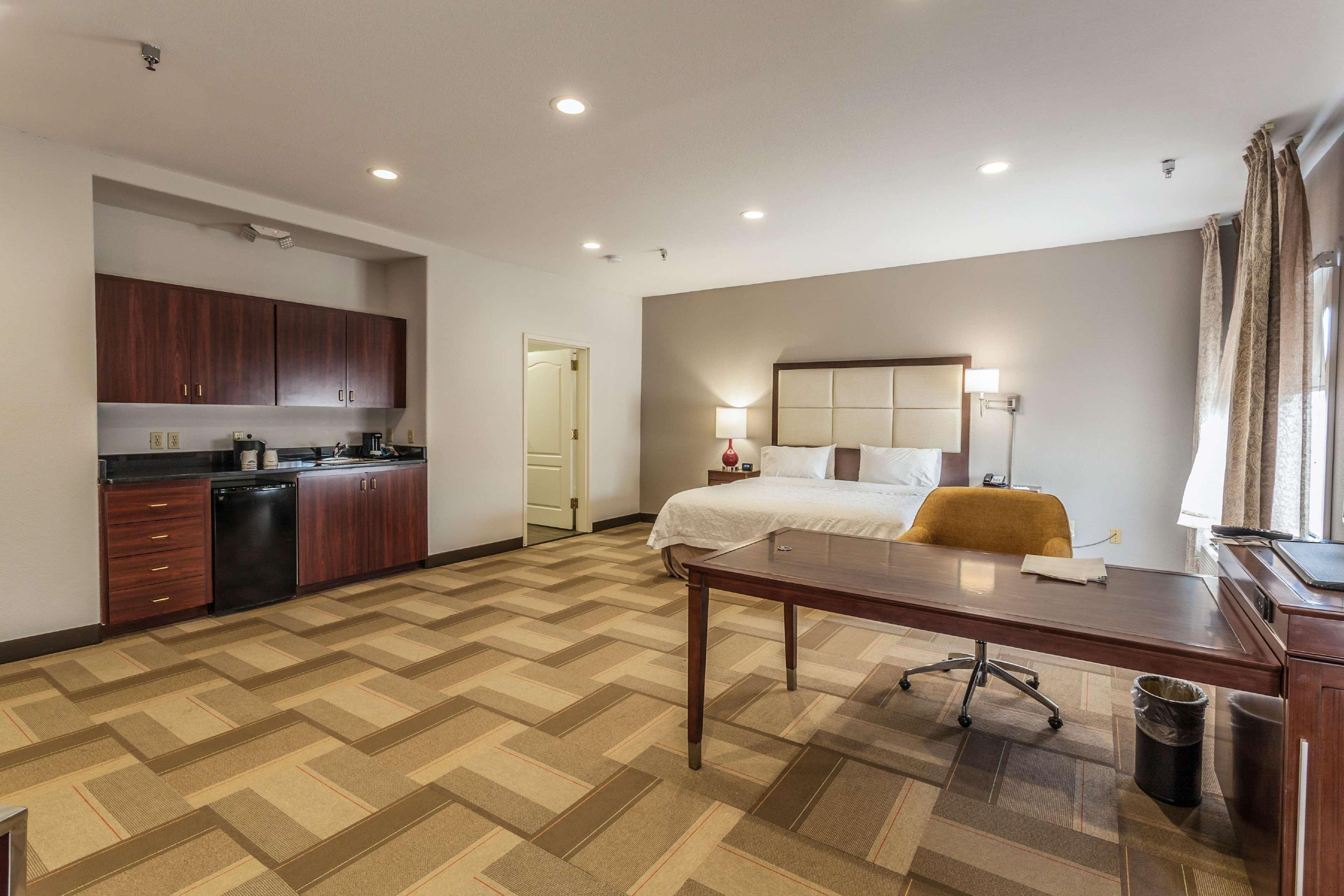Hampton Colorado Springs-airport Hotel Colorado Springs