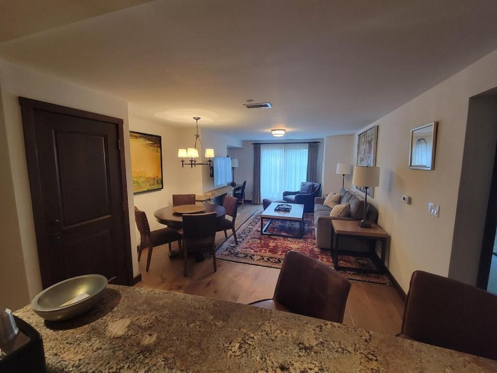 Luxury At A 5 Star At The Heart Of Mountain Village - Apartment Telluride