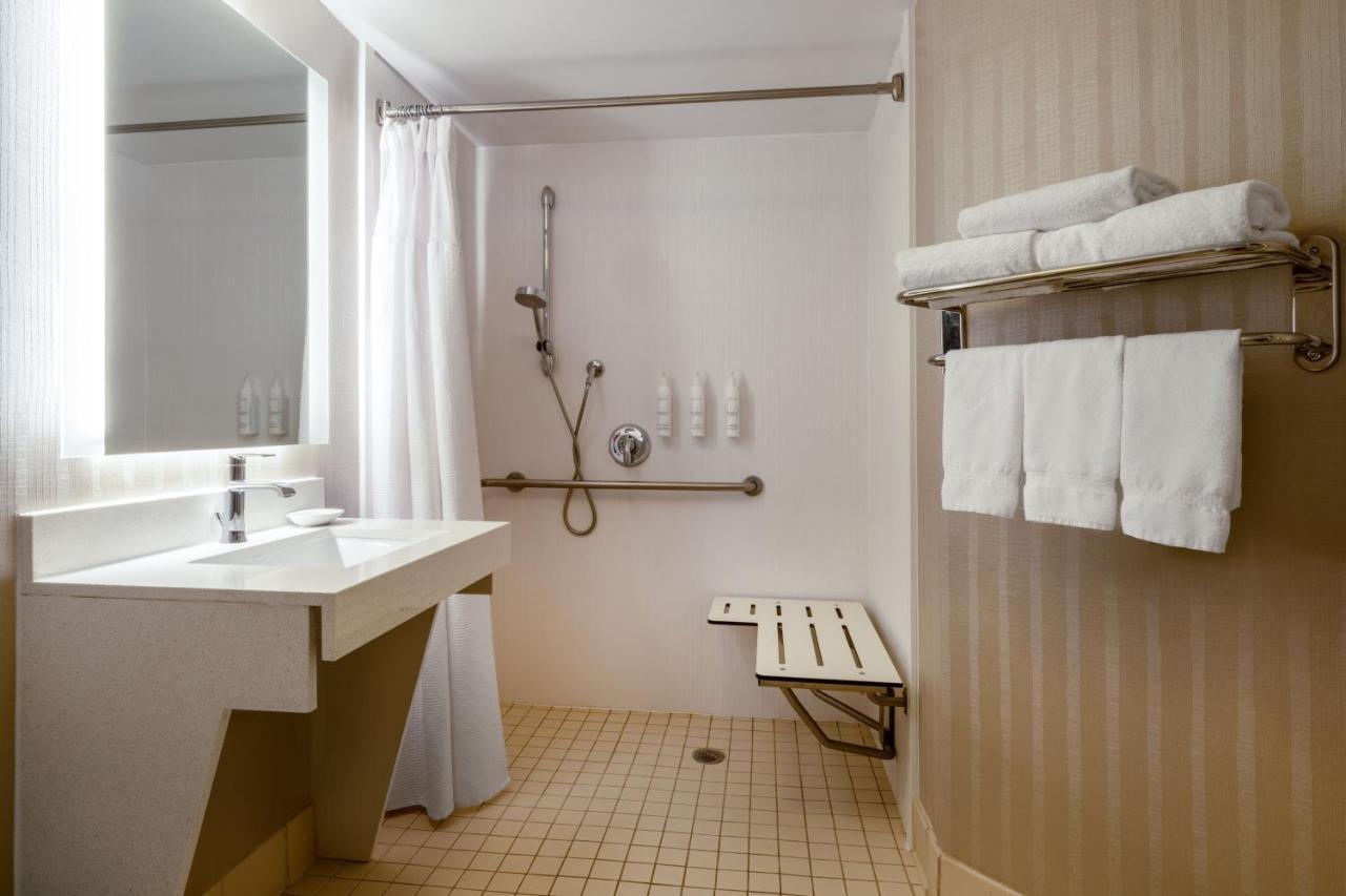 Springhill By Marriott South Hotel 3*