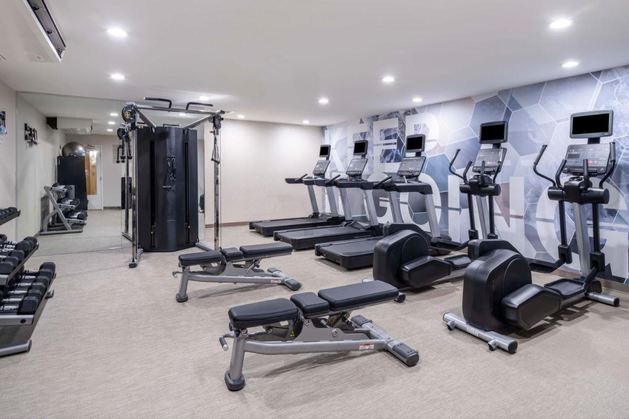 Hotel Springhill By Marriott South 3*