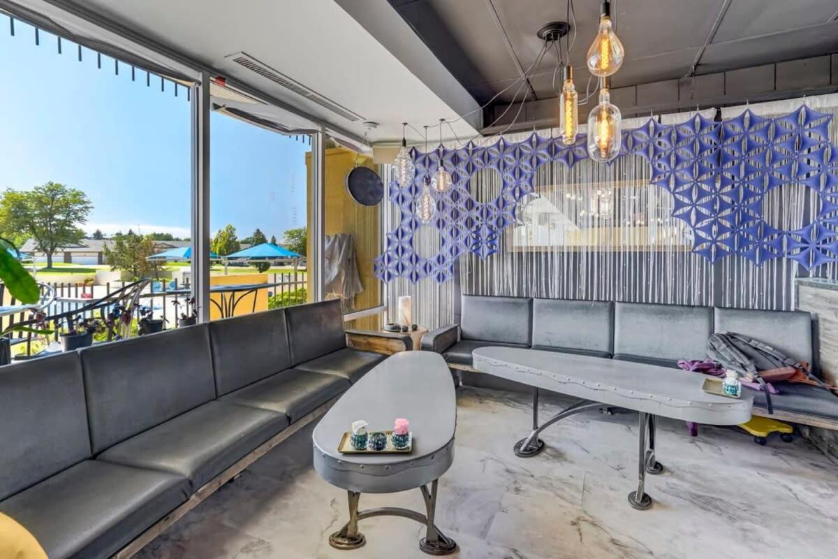 2bd Luxury Cocktail Lounge Beautiful Views