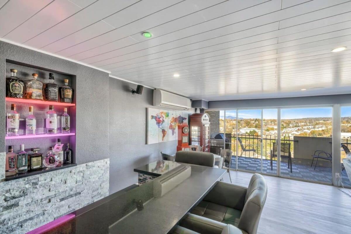 2bd Luxury Cocktail Lounge Beautiful Views