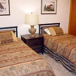 Woods Manor #302-A - Close To Main Street - Access To Indoor Hot Tub And Shuttle