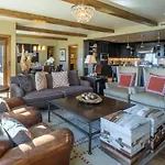 Edgemont 2704 - Luxury Ski-In Ski-Out Condo