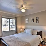 Downtown Buena Vista Cabin With Patio And Grill!