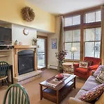 Zephyr Mountain Lodge