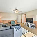 Pet-Friendly Home Near Downtown Buena Vista!