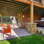 Luxurious Breckenridge Home - Families Welcome!