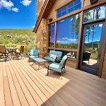 Gorgeous Modern Estate Private Ski Shuttle! Hot Tub, Hiking Trail To Town, Fire Pit, Even A Sonic Ice Maker!!