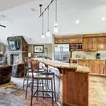 Crystal Peak Lodge By Vail Resorts
