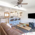 Stay At The Loose Moose Lodge 4 Near Rmnp