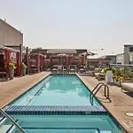 Halcyon - A Hotel In Cherry Creek
