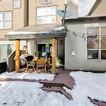 Perfectly Located 3 Bed 3.5 Bath Beautiful Townhome