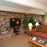 Chateau Eau Claire & Roaring Fork By Frias Properties