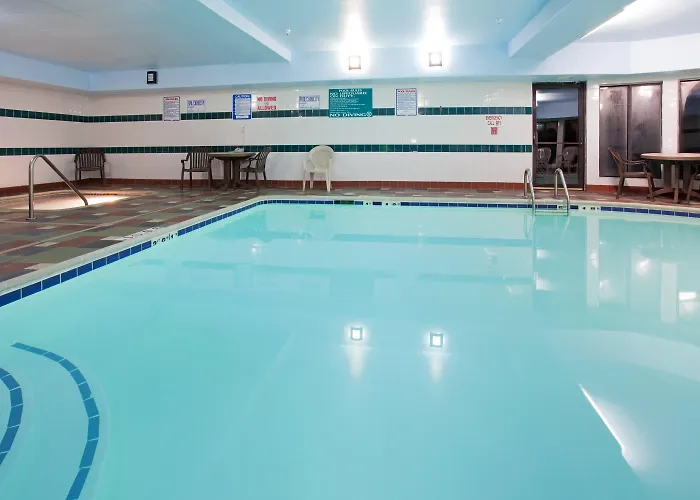 Holiday Inn Express & Suites Colorado Springs North By Ihg