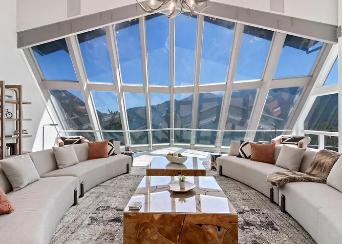 Casa De Cristal-Epic Views-Hottub-Sauna-Sleeps 10-Luxury Linens-Stocked Kitchen