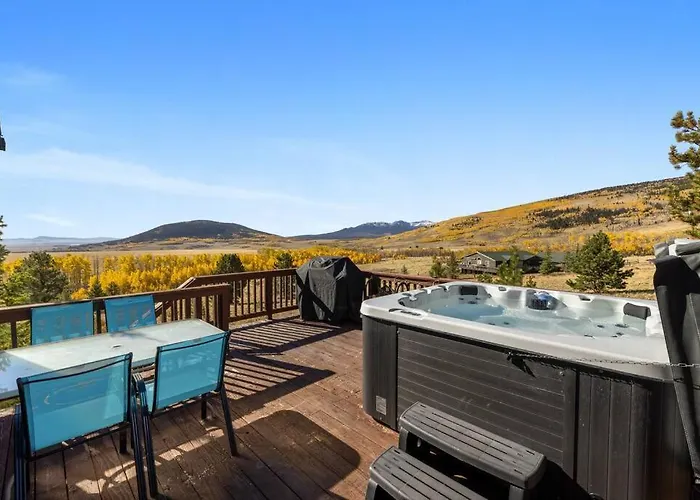 Lookout Lodge - Private Hot Tub - Panoramic Views