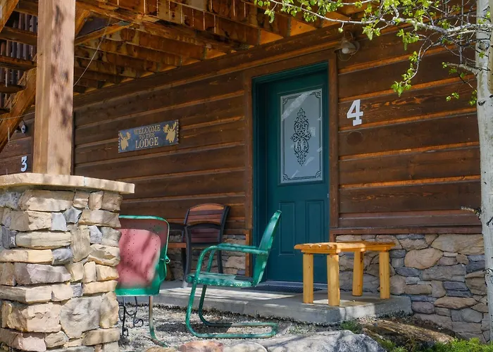 Stay At The Loose Moose Lodge 4 Near Rmnp