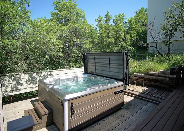Private Hot Tub With Mountain Views, Pet Friendly, Quick Walk To Ski Area Base