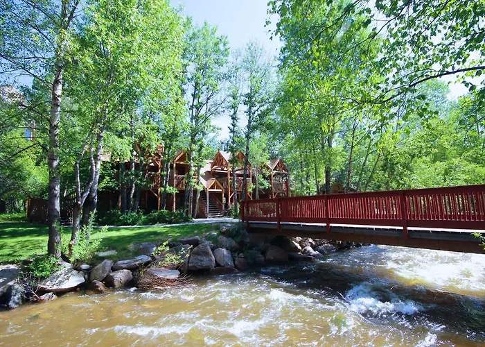 Streamside On Fall River