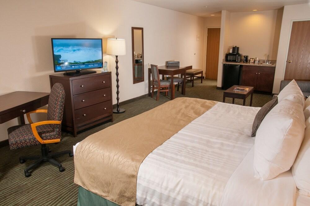 Western Vail Airport Hotel