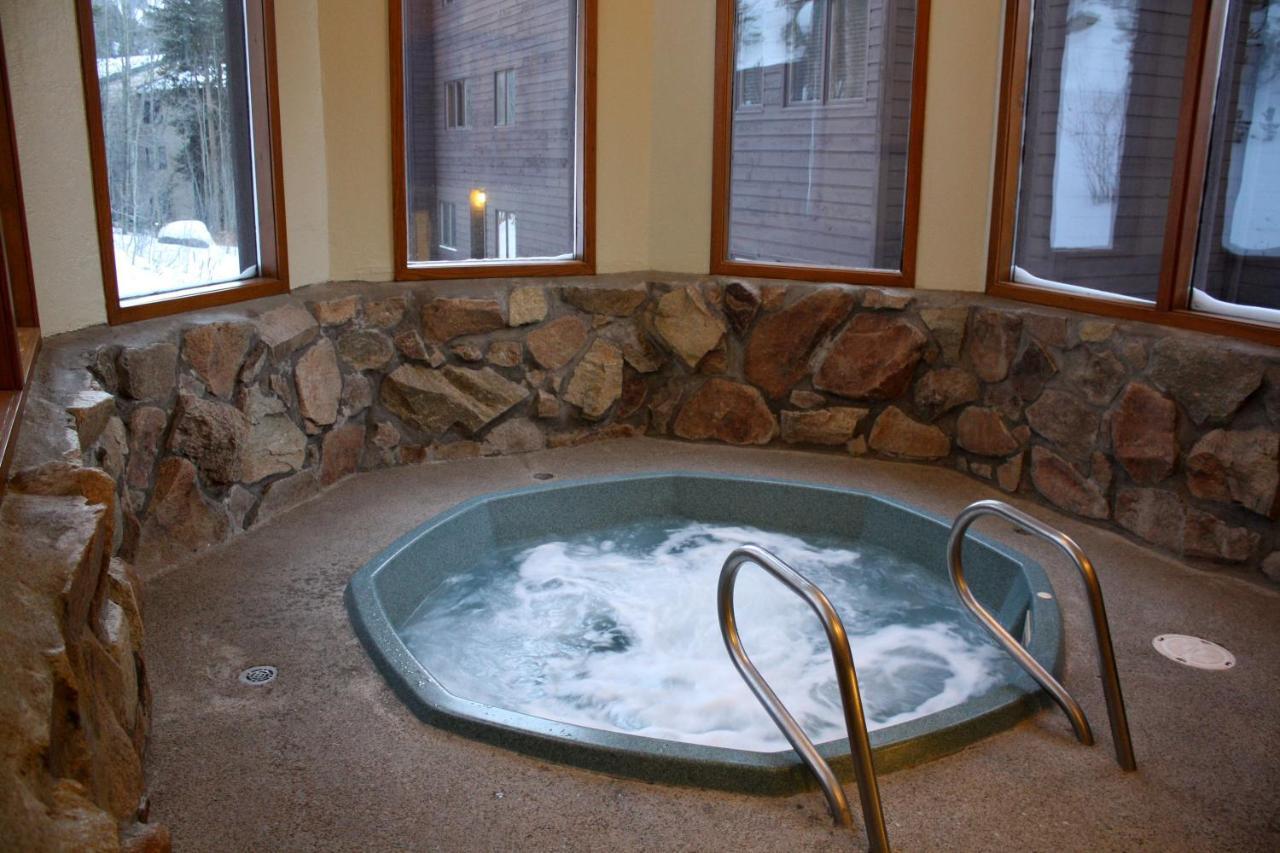 Woods Manor #302-a - Close To Main Street - Access To Indoor Hot Tub And Shuttle Holiday home Breckenridge
