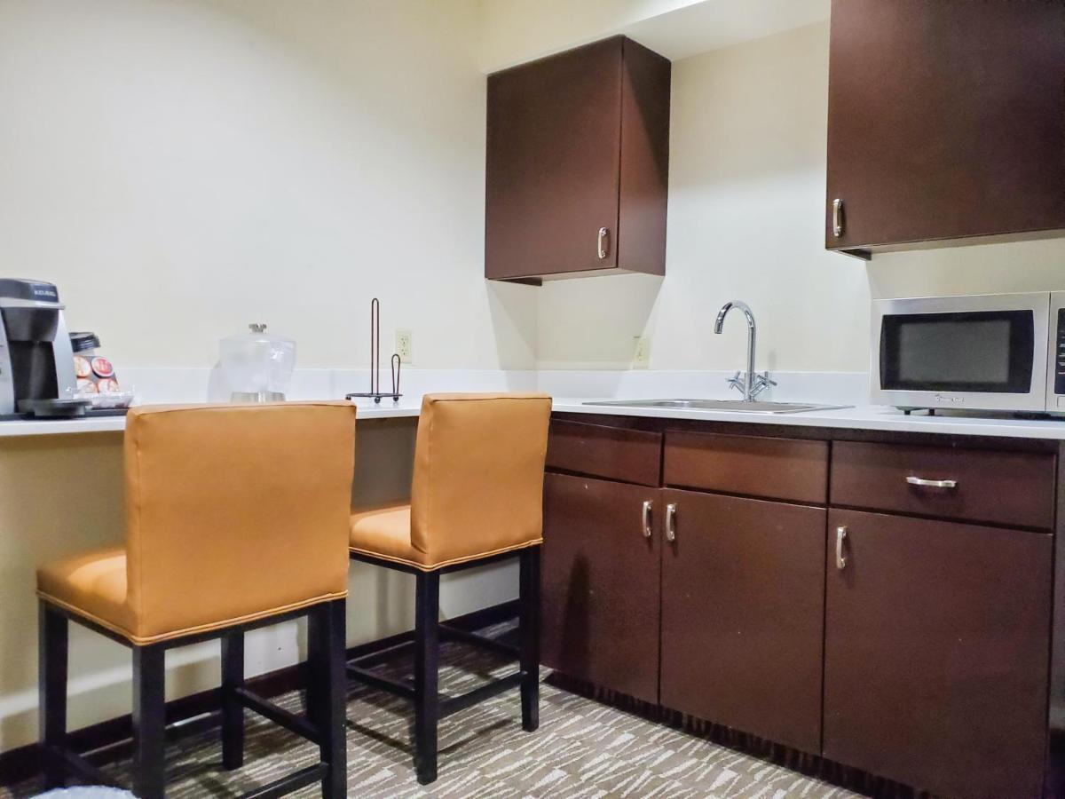 Western Plaza Hotel