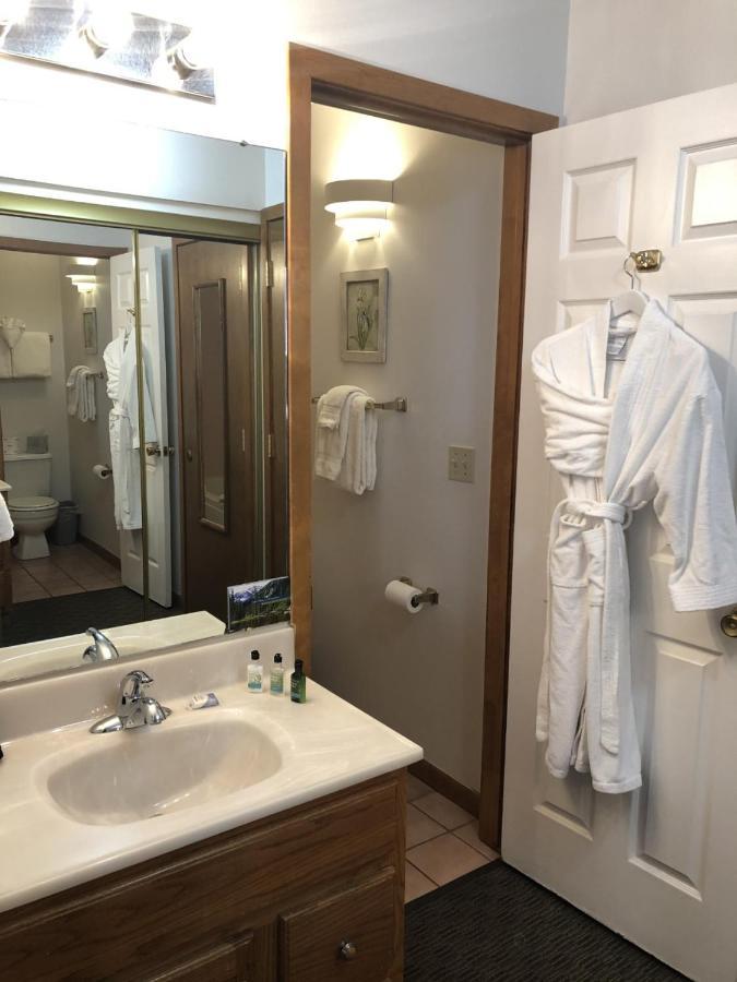 Streamside On Fall River Hotel Estes Park