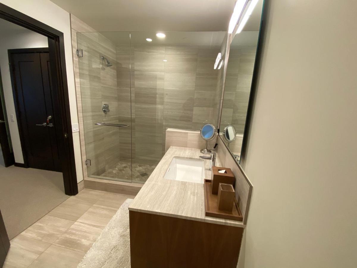 Luxury, Meters To Lionshead Gondola. The Lion Apartment *