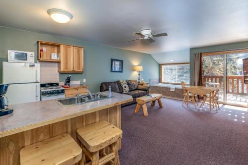 Stonebrook - Adult Only 2*
