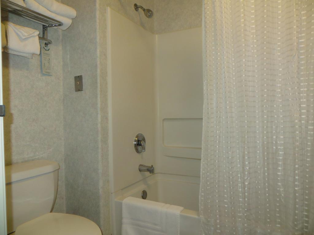 Americas Best Value - Sundowner Motel 2*