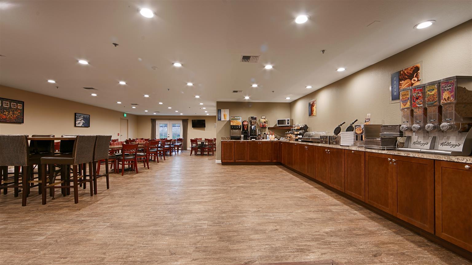 Western Vail Airport 4*