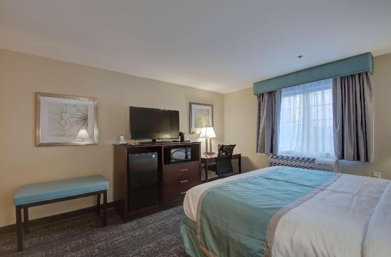 Western Plaza 3*