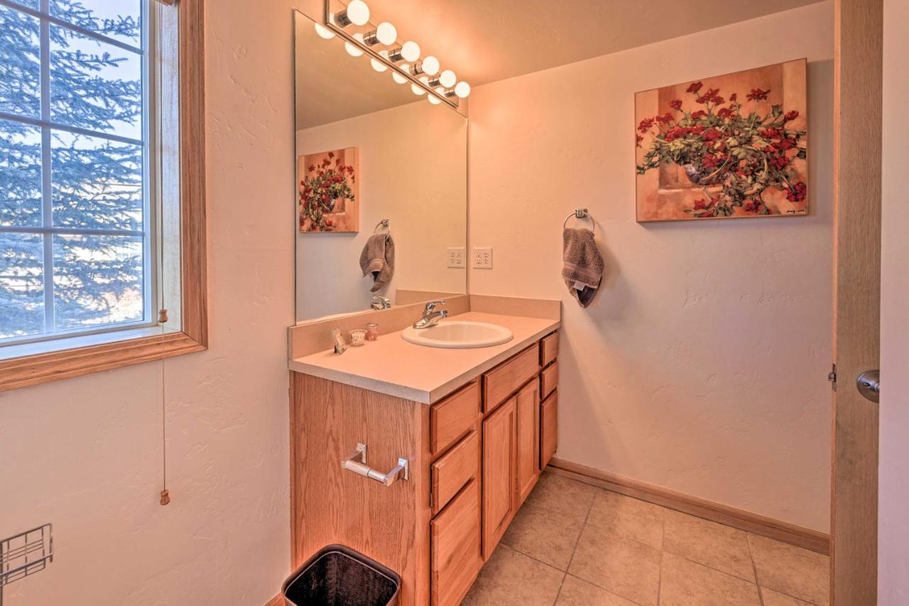 Apartment Steamboat With Garage, 1 Mi To *