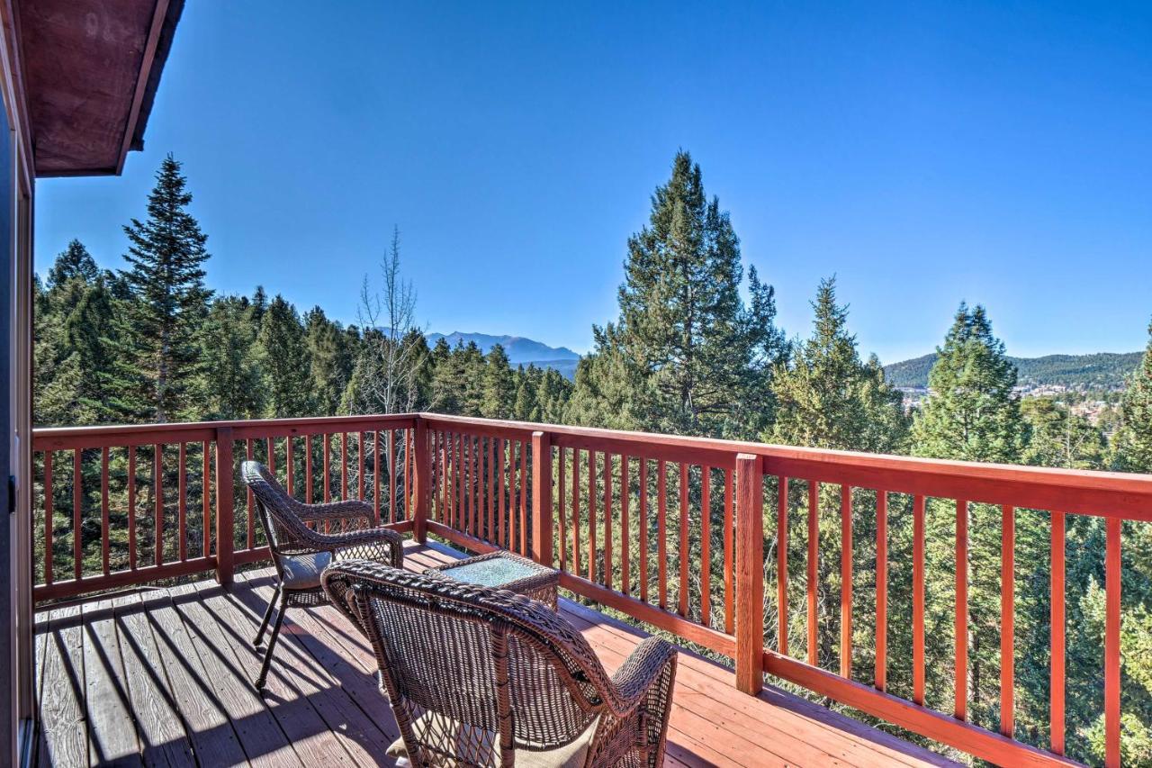 Expansive Mountain Retreat With Views Of Pikes Peak! Holiday home