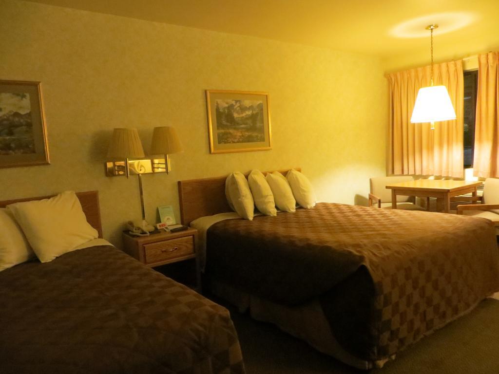 Americas Best Value - Sundowner Motel