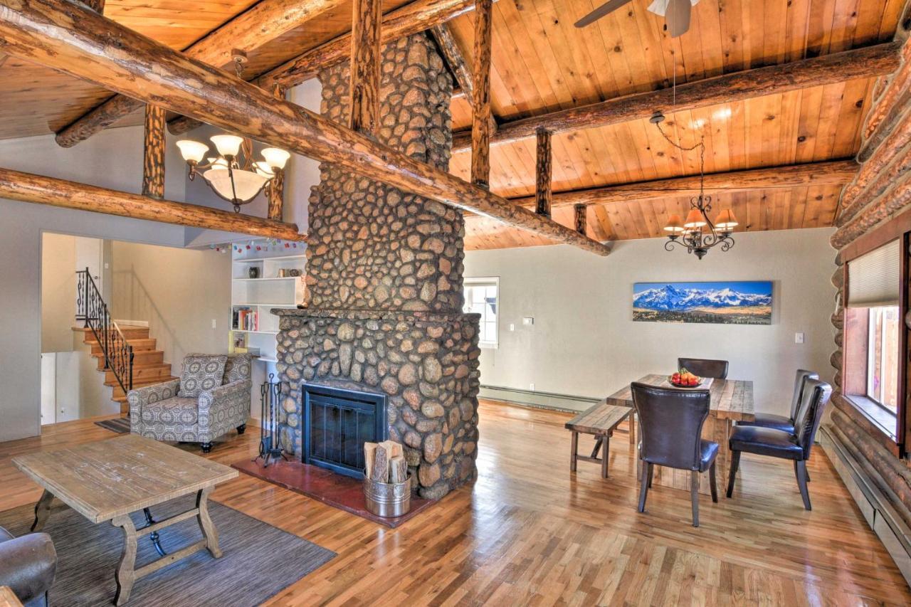 Downtown With Patio And Grill! Holiday home